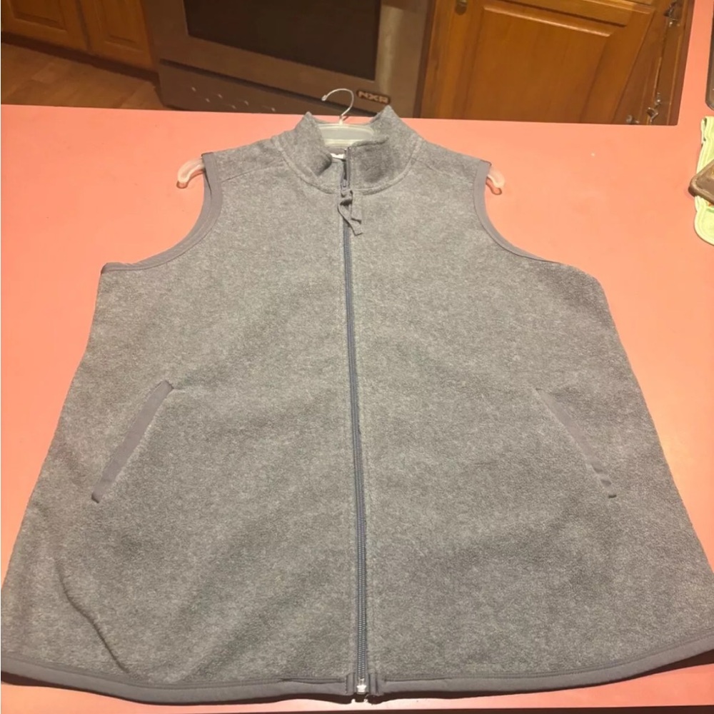 Gray Zip-Up Vest